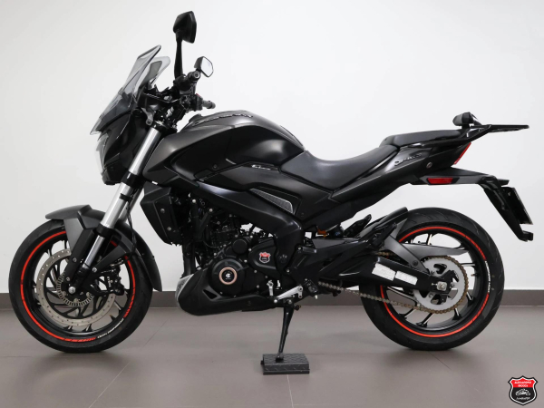 Foto Miniatura Bajaj DOMINAR 400 2025