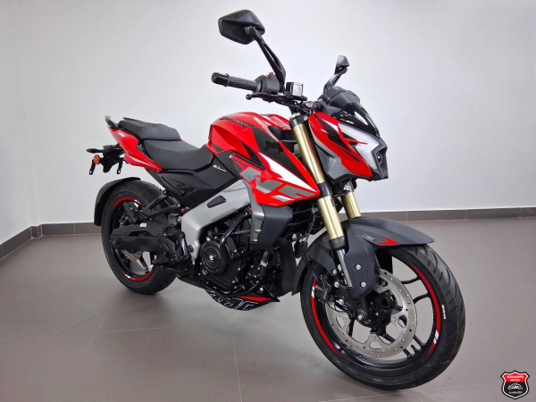 Foto Miniatura Bajaj DOMINAR NS400Z 2026