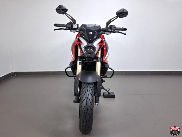 Foto Miniatura Bajaj DOMINAR NS400Z 2026