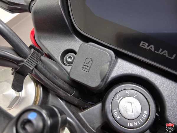 Foto Miniatura Bajaj DOMINAR NS400Z 2026