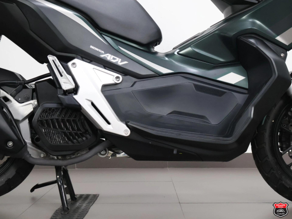 Foto Miniatura Honda ADV 150 2024