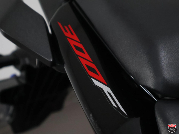 Foto Miniatura Honda CB 300F TWISTER ABS 2023
