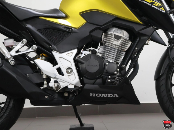 Foto Miniatura Honda CB 300F TWISTER ABS 2023