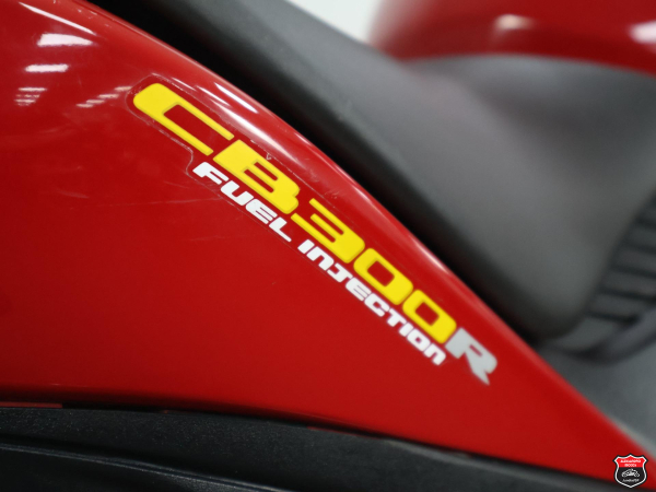 Foto Miniatura Honda CB 300R 2012