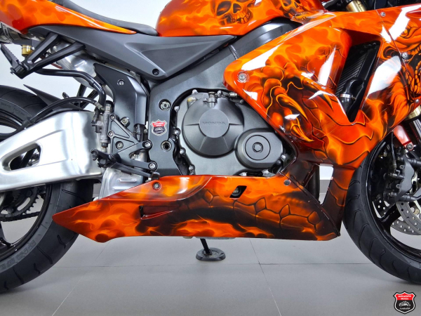 Foto Miniatura Honda CBR 600RR 2006