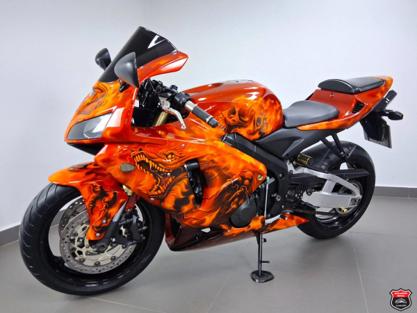 Foto Miniatura Honda CBR 600RR 2006
