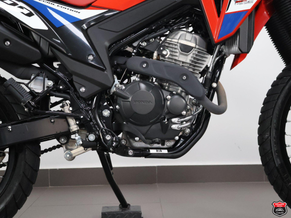 Foto Miniatura Honda XR 300L TORNADO 2026