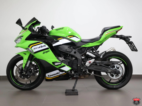 Foto Miniatura Kawasaki NINJA ZX-4R 2026