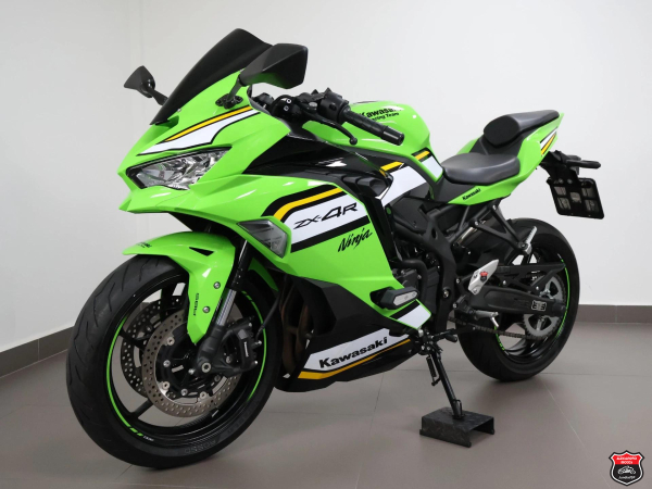 Foto Miniatura Kawasaki NINJA ZX-4R 2026