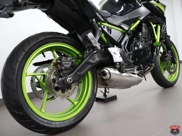 Foto Miniatura Kawasaki Z 650 ABS 2021