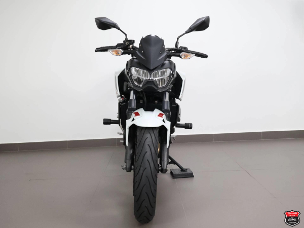 Foto Miniatura Kawasaki Z400 2022