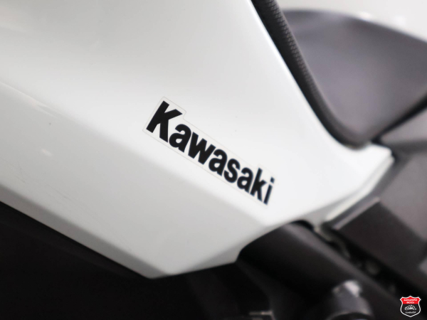 Foto Miniatura Kawasaki Z400 2022