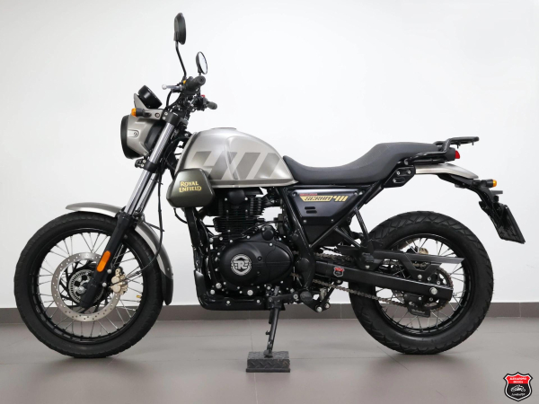 Foto Miniatura Royal Enfield SCRAM 411 2023