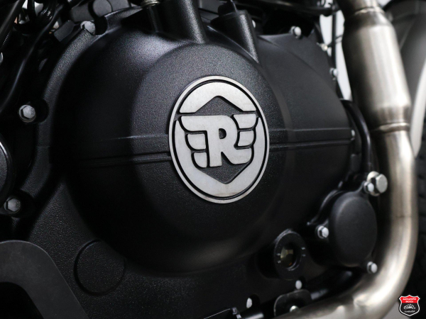 Foto Miniatura Royal Enfield SCRAM 411 2023