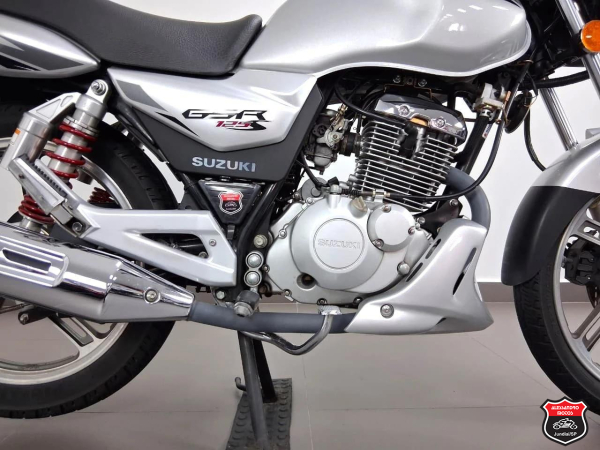 Foto Miniatura Suzuki GSR 125 S 2013