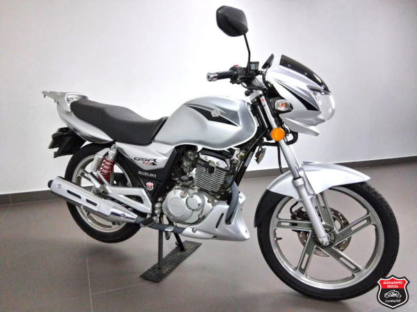 Foto Miniatura Suzuki GSR 125 S 2013