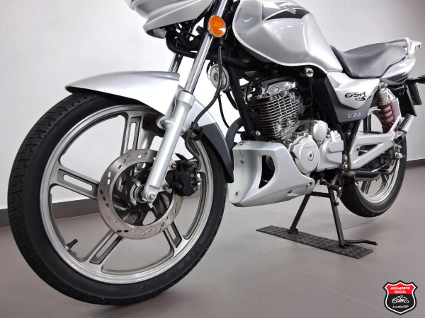 Foto Miniatura Suzuki GSR 125 S 2013