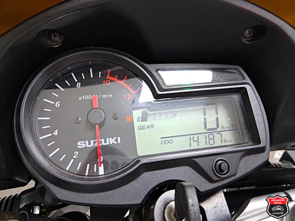 Foto Miniatura Suzuki GSR 125 S 2013