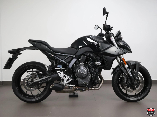 Suzuki GSX-8S 2025