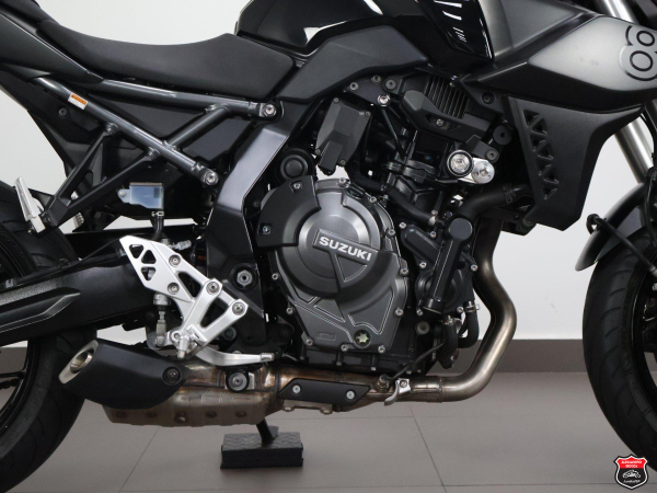 Foto Miniatura Suzuki GSX-8S 2025