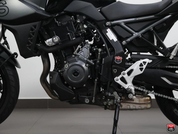 Foto Miniatura Suzuki GSX-8S 2025