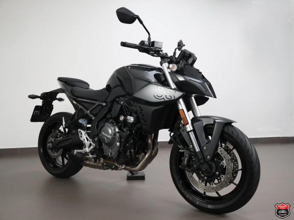 Foto Miniatura Suzuki GSX-8S 2025