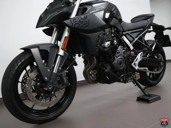 Foto Miniatura Suzuki GSX-8S 2025