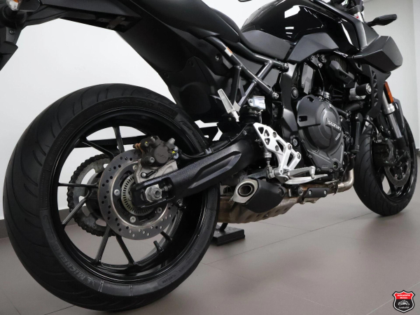 Foto Miniatura Suzuki GSX-8S 2025