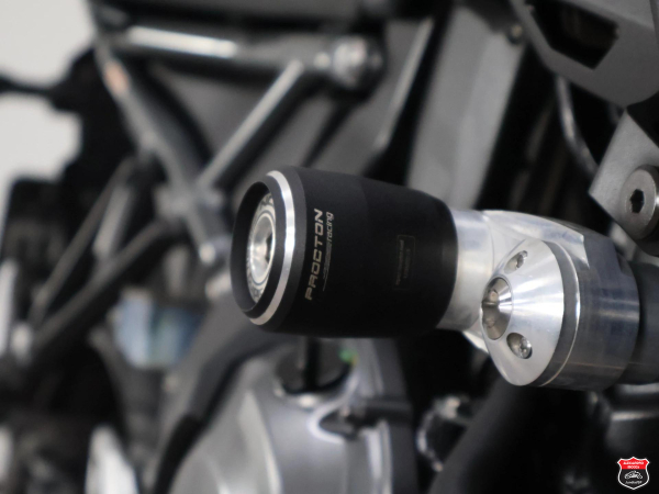 Foto Miniatura Suzuki GSX-8S 2025