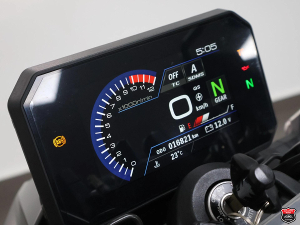 Foto Miniatura Suzuki GSX-8S 2025