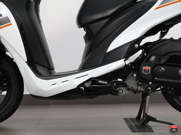 Foto Miniatura Yamaha FLUO 125 ABS 2024