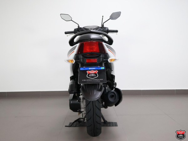 Foto Miniatura Yamaha FLUO 125 ABS 2024