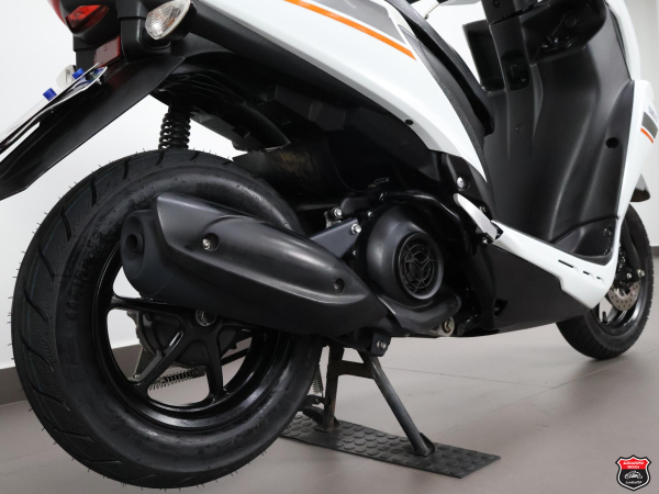 Foto Miniatura Yamaha FLUO 125 ABS 2024