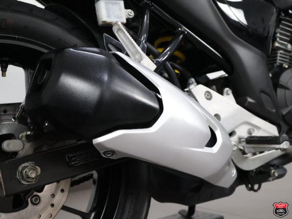 Foto Miniatura Yamaha FZ15 FAZER ABS 2023