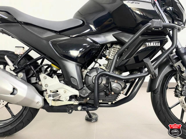 Foto Miniatura Yamaha FZ15 FAZER ABS 2023