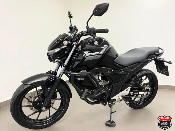 Foto Miniatura Yamaha FZ15 FAZER ABS 2023