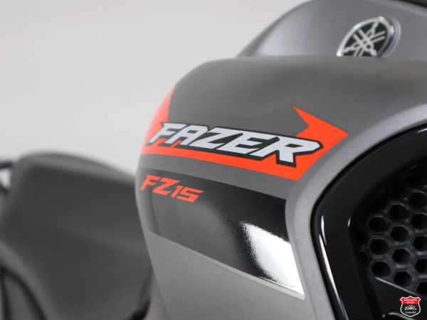 Foto Miniatura Yamaha FZ15 FAZER CONNECTED ABS 2025