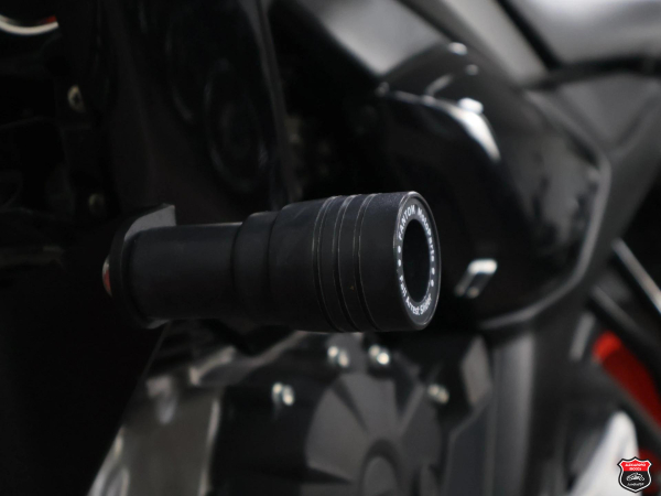 Foto Miniatura Yamaha FZ15 FAZER CONNECTED ABS 2025