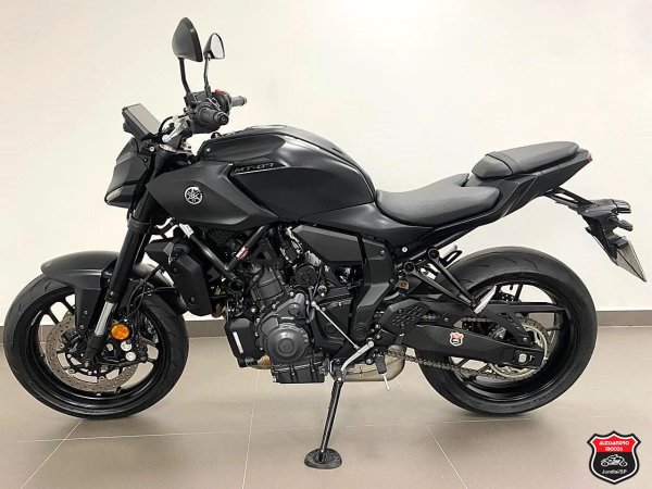 Foto Miniatura Yamaha MT-07 CONNECTED ABS 2026