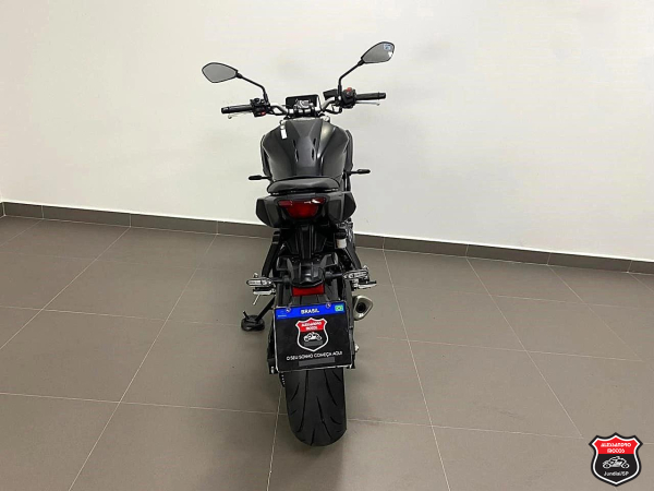 Foto Miniatura Yamaha MT-07 CONNECTED ABS 2026