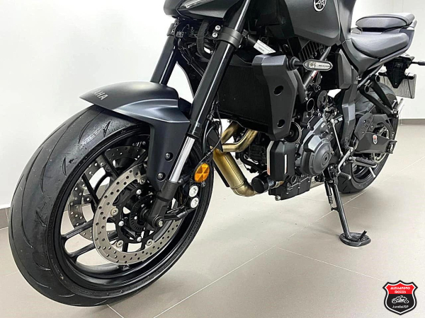 Foto Miniatura Yamaha MT-07 CONNECTED ABS 2026