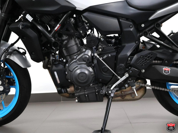 Foto Miniatura Yamaha MT-07 CONNECTED ABS 2026