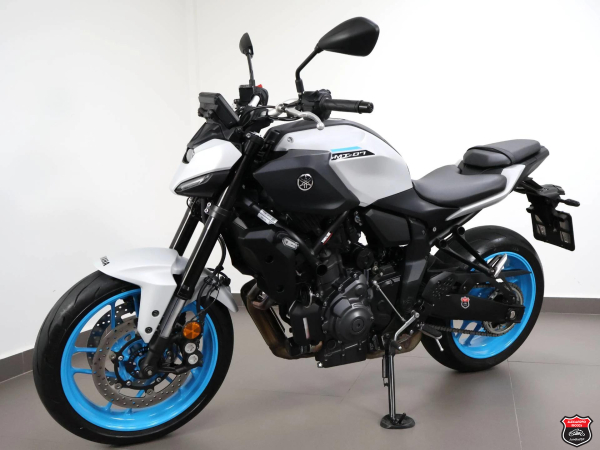 Foto Miniatura Yamaha MT-07 CONNECTED ABS 2026