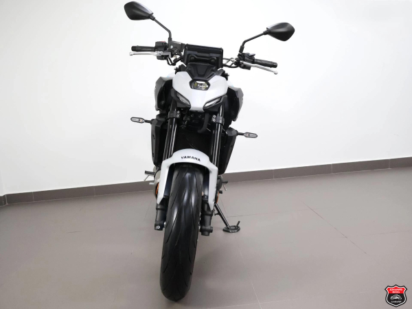 Foto Miniatura Yamaha MT-07 CONNECTED ABS 2026