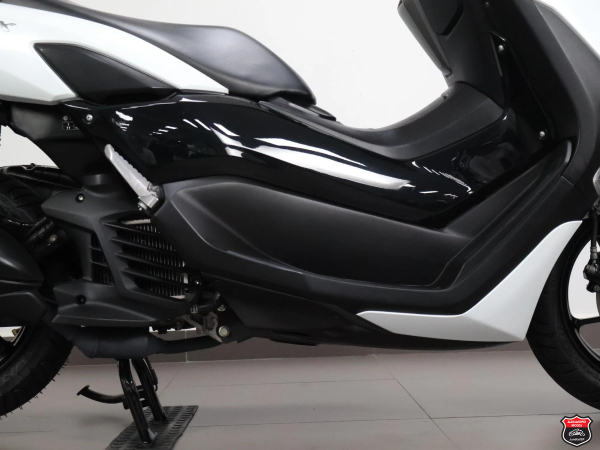 Foto Miniatura Yamaha NMAX 160 ABS 2022