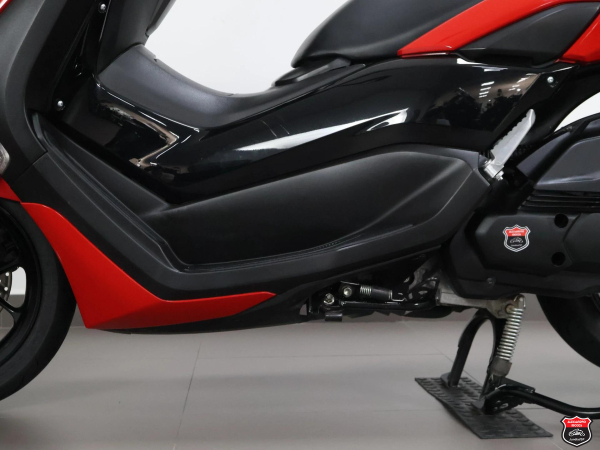 Foto Miniatura Yamaha NMAX 160 ABS 2023