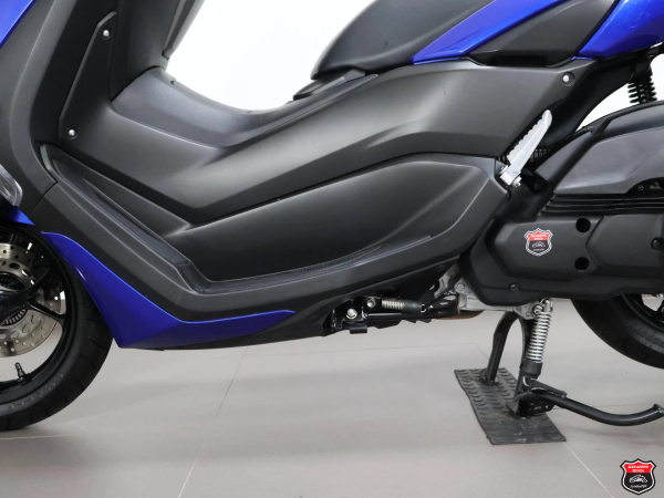 Foto Miniatura Yamaha NMAX 160 ABS 2024