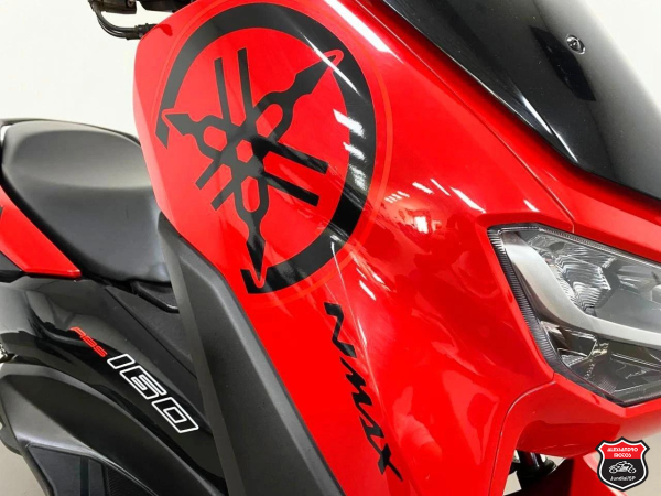 Foto Miniatura Yamaha NMAX CONNECTED 160 ABS 2024