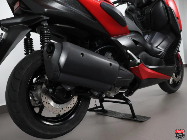 Foto Miniatura Yamaha XMAX ABS 2022