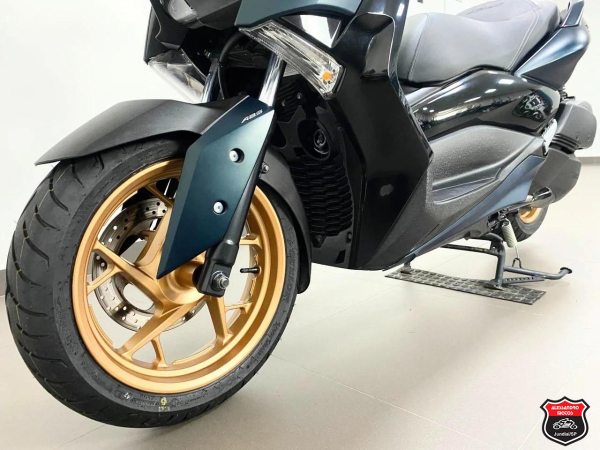 Foto Miniatura Yamaha XMAX ABS 2024